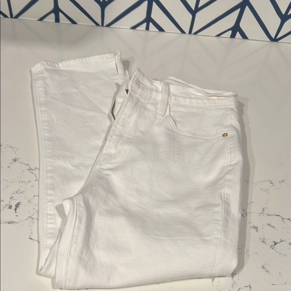 Frame Women's White Capri Jeans